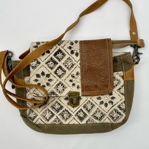 Myra Crossbody purse bag